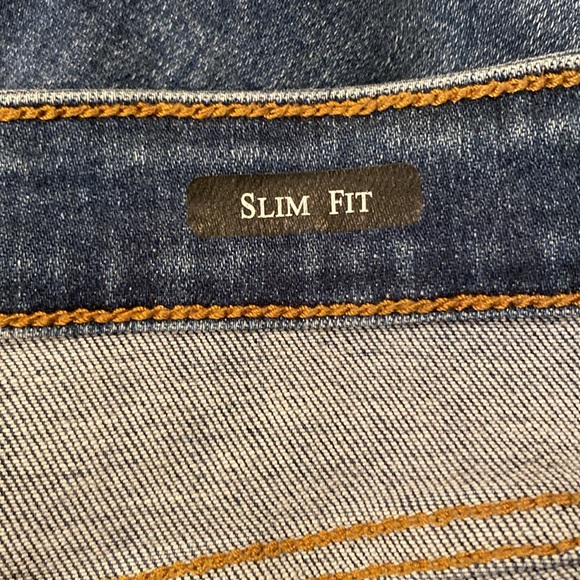 Judy Blue Distressed Jeans, Slim , Size 13/31 - Picture 6 of 9